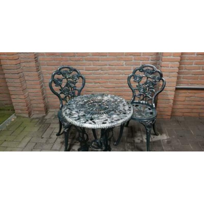 Bistro Set - metaal - tuintafel met twee tuinstoelen