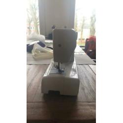 Naaimachine AEG, mag voor een zacht prijsje weg