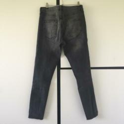 Skinny jeans met scheuren van de H&M in maat s