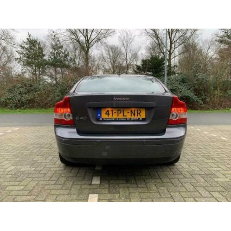 Volvo S40 1.8 Momentum youngtimer met nieuwe koppeling