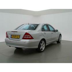 Mercedes-Benz C-Klasse 180 SEDAN AVANTGARDE + LEDER