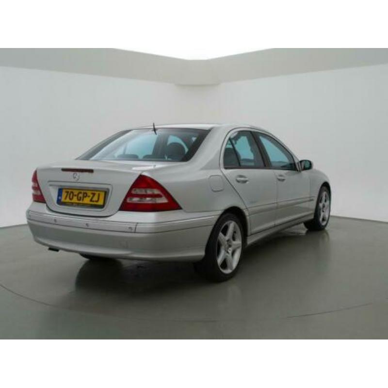 Mercedes-Benz C-Klasse 180 SEDAN AVANTGARDE + LEDER
