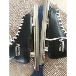 Partij Schaatsen. Opkoper gezocht.
