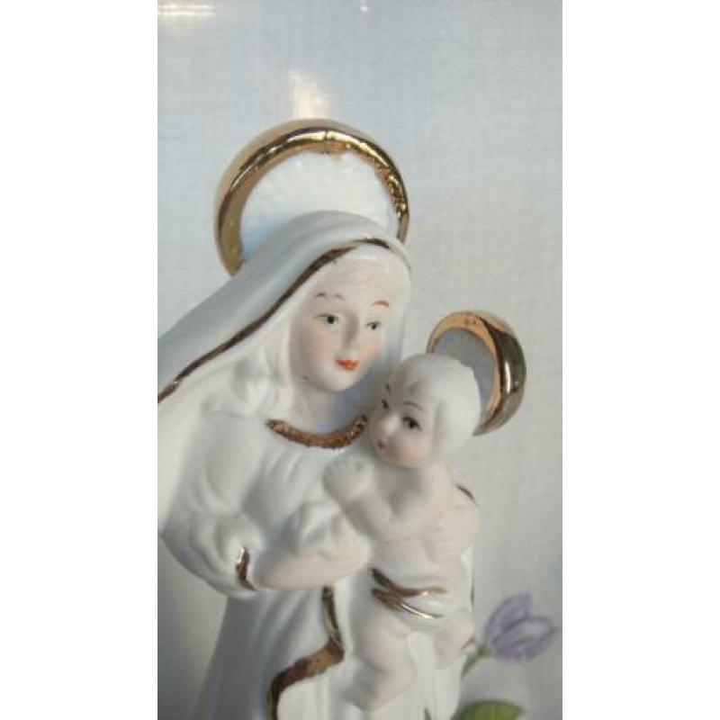 Wit met goud porseleinen beeldje O.L.Vrouw van de Carmel