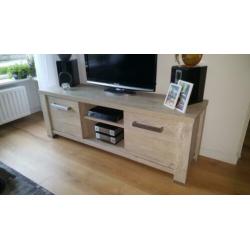 Vitrinekasten + tv kast