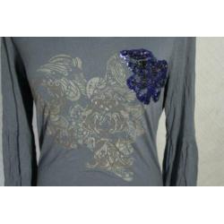 Stoer grijs damesshirt.Pailletjes.Mt M.Merk Forecast