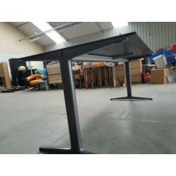 partij bureau's Ahrend Mehes HPL 80x190cm €150,- p.stuk