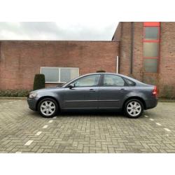 Volvo S40 1.8 Momentum youngtimer met nieuwe koppeling