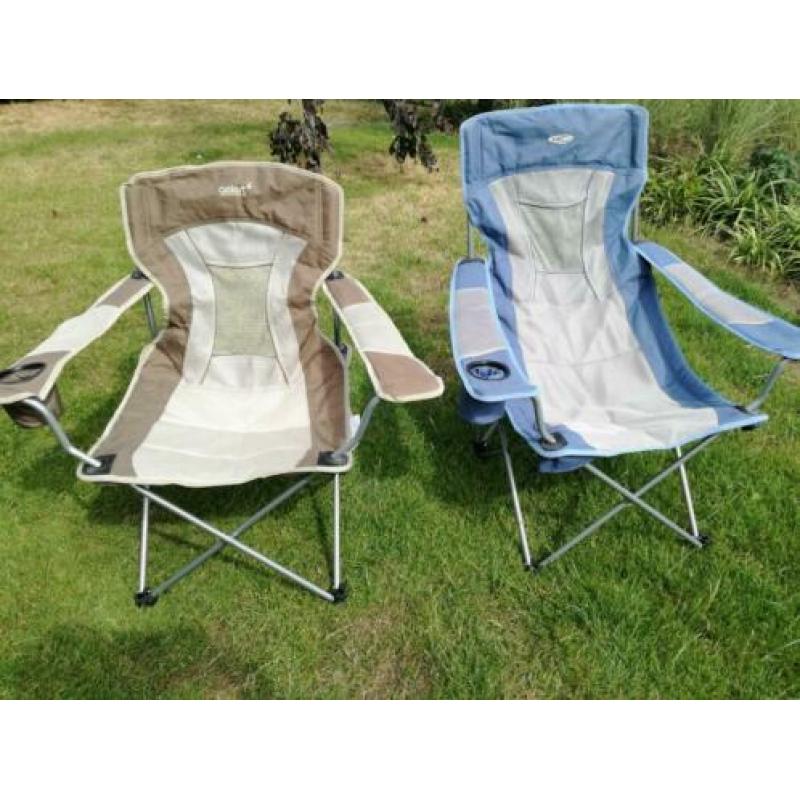 Nieuwe opvouwbare stoelen.Zeer comfortabel.