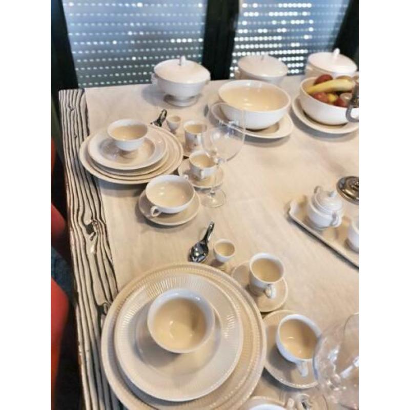 Wedgwood servies 160 delig 12 persoons