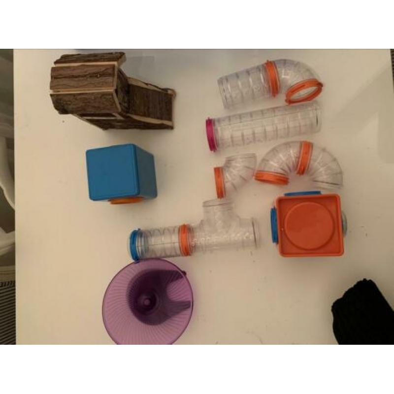 Hamsterkooi met accessoires