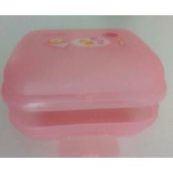 001 Tupperware Barbie lunch box