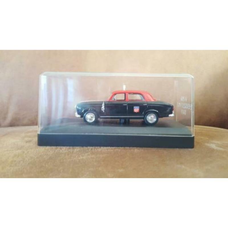 Peugeot 403 Berline Taxi - Solido