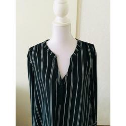380. Miss Etam Tuniek Zwart ZGAN maat 50