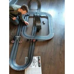 Carrera racebaan met een Mario kart!