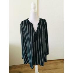 380. Miss Etam Tuniek Zwart ZGAN maat 50