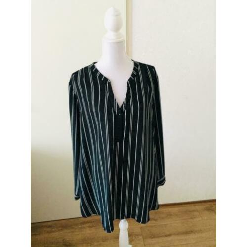 380. Miss Etam Tuniek Zwart ZGAN maat 50