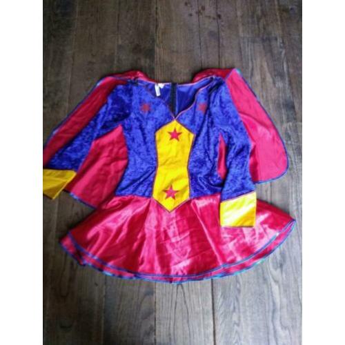 Supergirl of Wonderwoman pakje voor carnaval