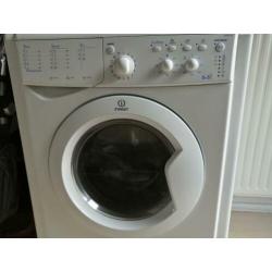 Indesit was-droogcombinatie