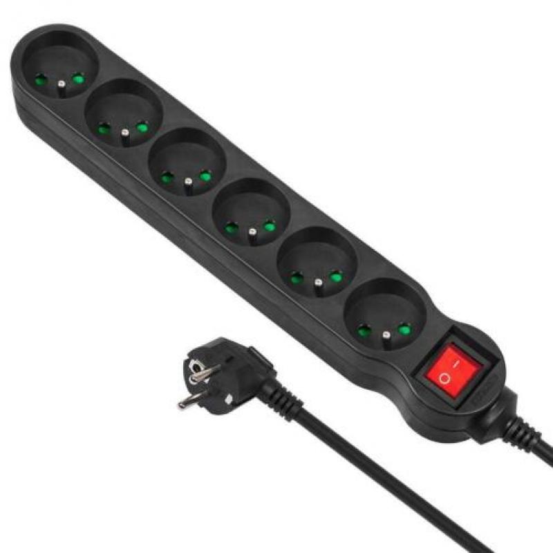 Stekkerdoos 6 aansluitingen met uit 1,5 m Penaarde BE MCE187