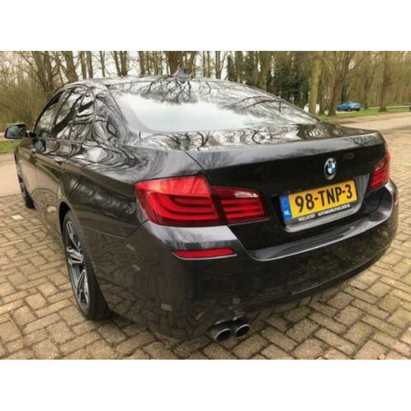 BMW 5-serie 528i High Executive 2012/M-PAKKET/FULL OPTIONS/