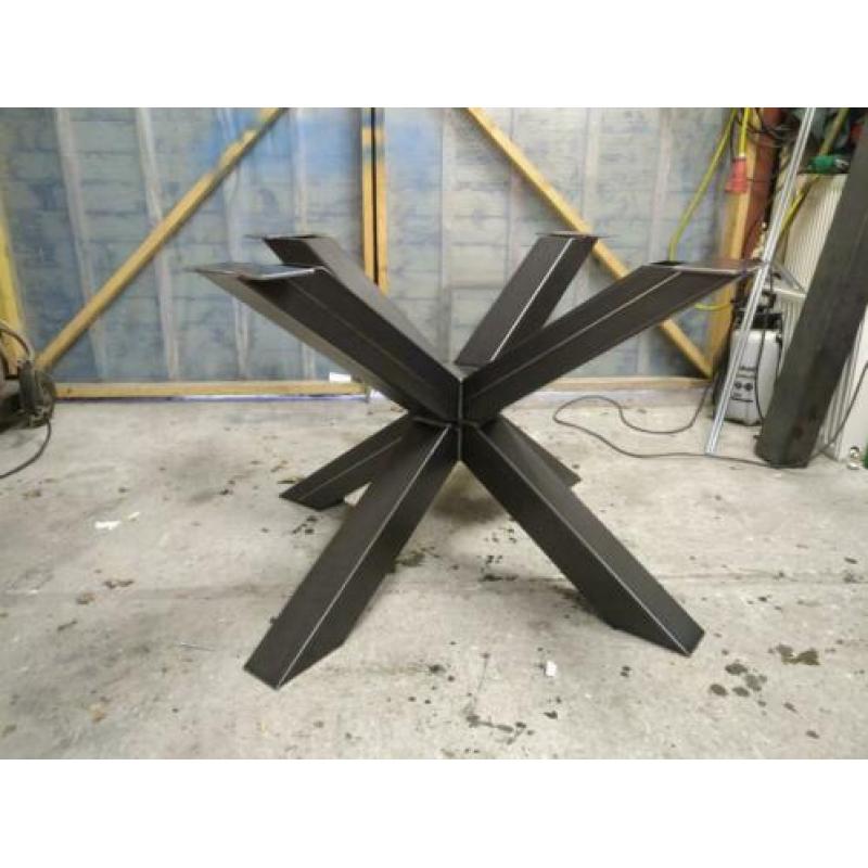 Nieuwe matrix poot / dubbele kruispoot. Koker 100x100x3