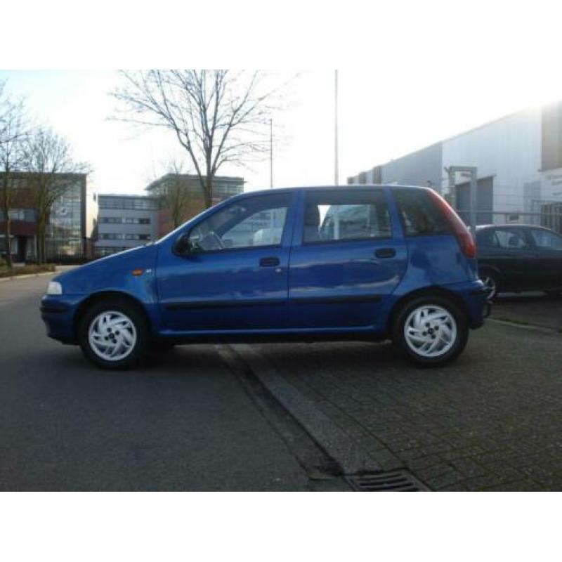 Fiat Punto 1.2 60 Bj1999 98433 km NAP APK 18-02-2021 St bekr