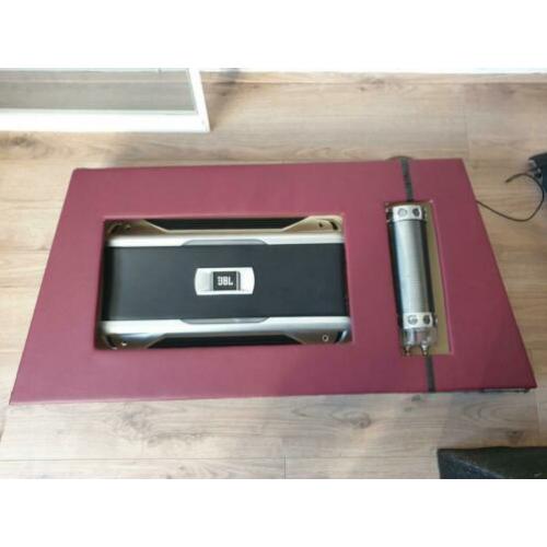 Mooie JBL set. Subwoofer,versterker,condensator,speakers