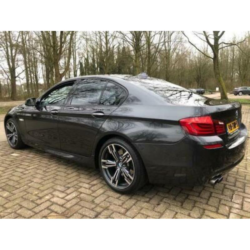 BMW 5-serie 528i High Executive 2012/M-PAKKET/FULL OPTIONS/