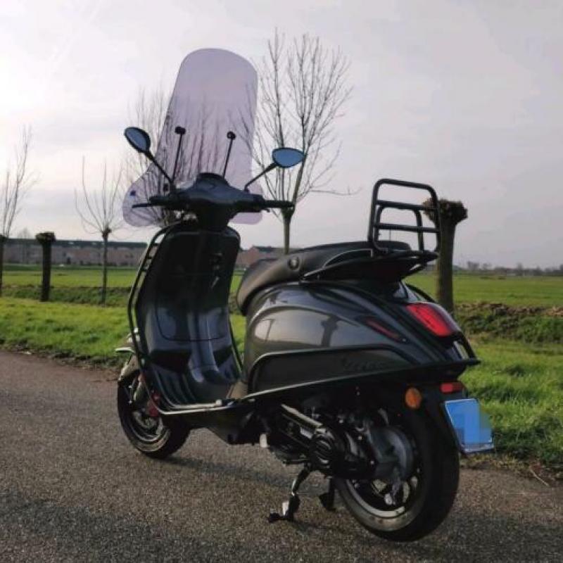 Nieuwe Vespa Sprint Agaat Grijs 2020 iget!!