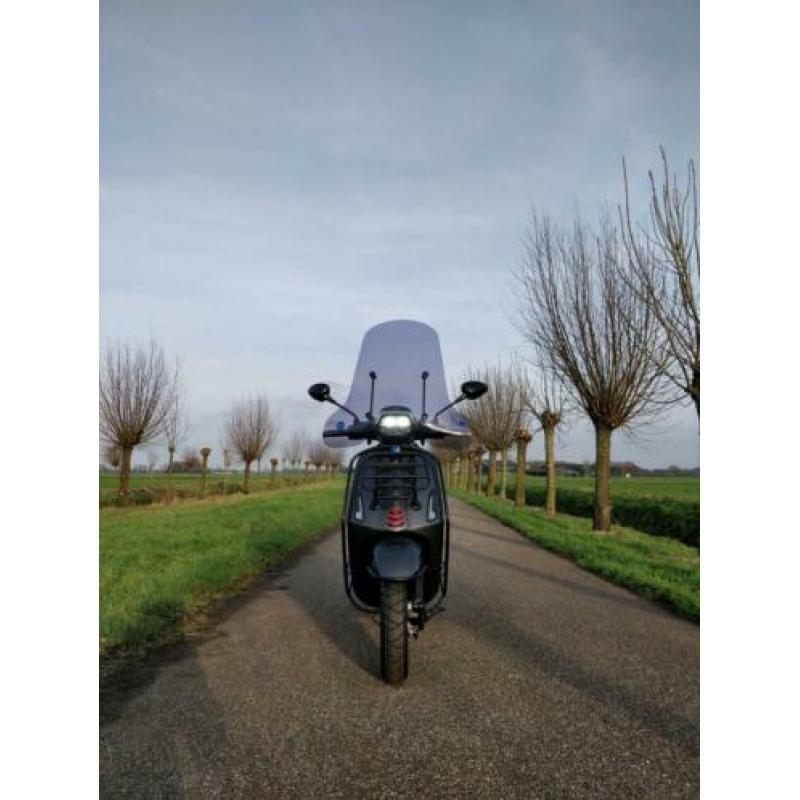 Nieuwe Vespa Sprint Agaat Grijs 2020 iget!!