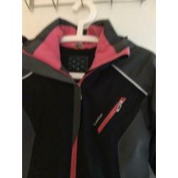 Snowboard skijas winterjas zwart roze 146 decathlon Wedze