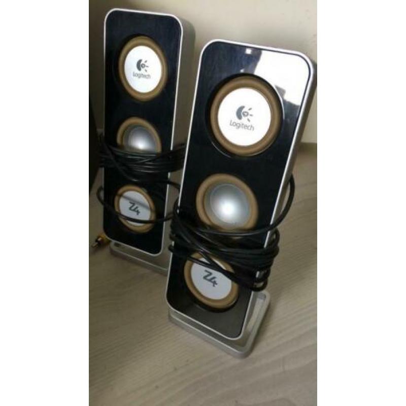 Speaker set