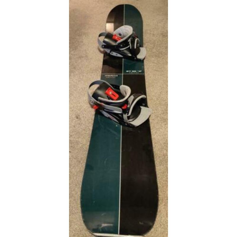 Snowboard 157cm voor de wintersport te koop