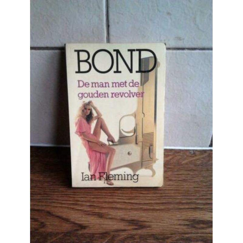 James bond - 3 titels