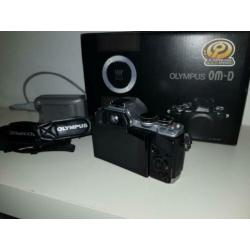 Olympus omd em10 camera body met doos