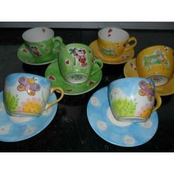 3 x 2 gezellige en leuke kop en schotel;