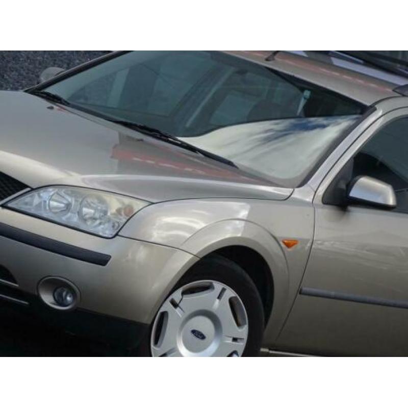 Ford Mondeo Wagon 1.8-16V Centennial APK 2020 (bj2003)