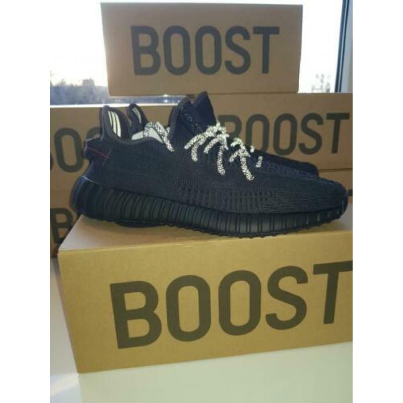 yeezy boost 350 v2 static black maat 44 2/3 DEADSTCOCK