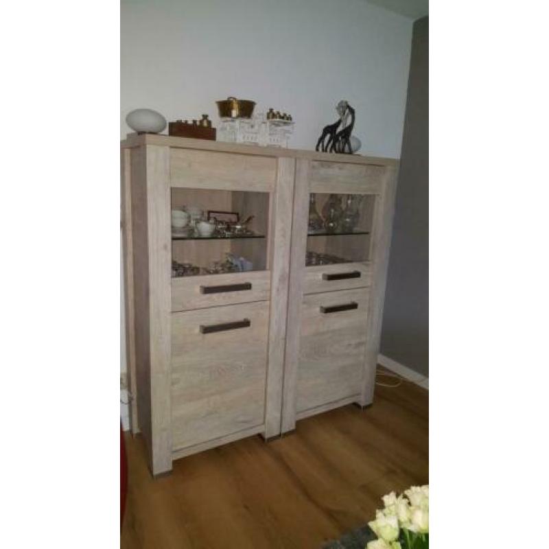 Vitrinekasten + tv kast