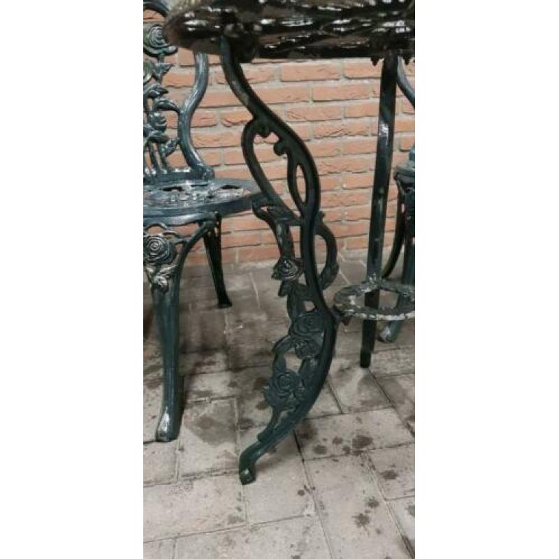 Bistro Set - metaal - tuintafel met twee tuinstoelen