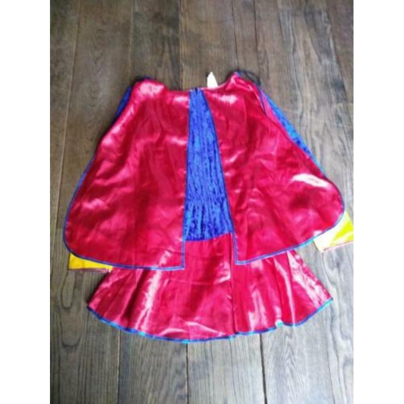 Supergirl of Wonderwoman pakje voor carnaval