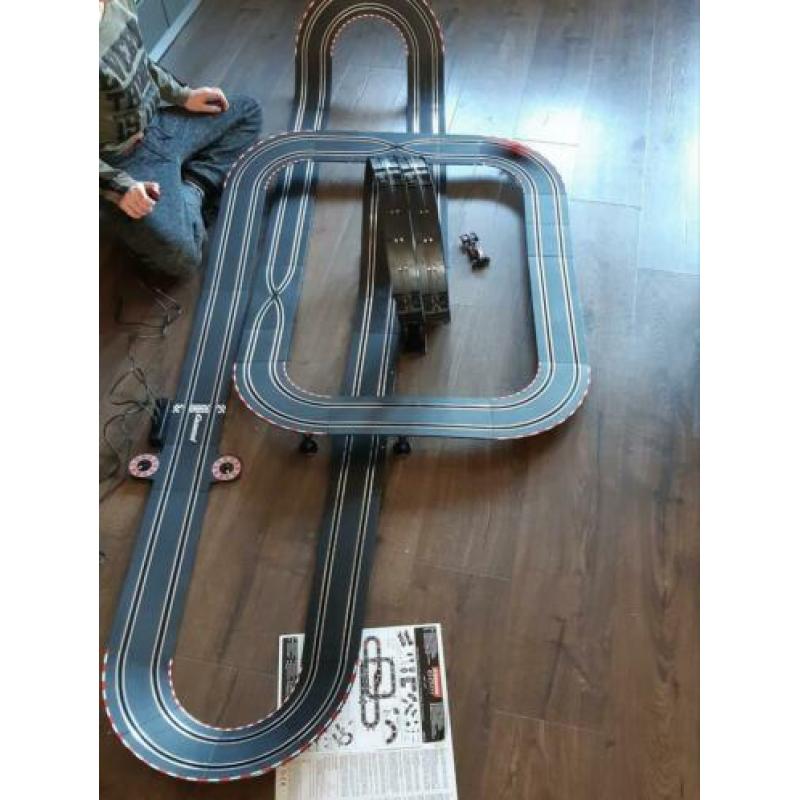 Carrera racebaan met een Mario kart!