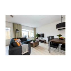 Complete woonkamer set ( meubels, bank, stoelen )