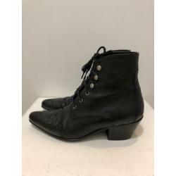 Saint Laurent laarsjes zwart 38
