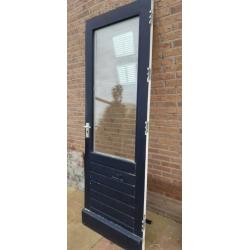 Gratis. Achterdeur. 225x82,5