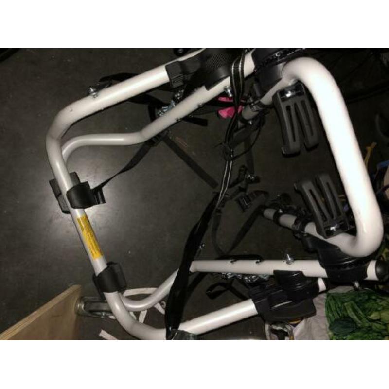 Fietsdrager merk peruzzo voor auto zonder trekhaak
