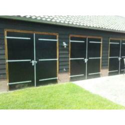2 setjes beukenhouten garagedeuren / poortdeuren