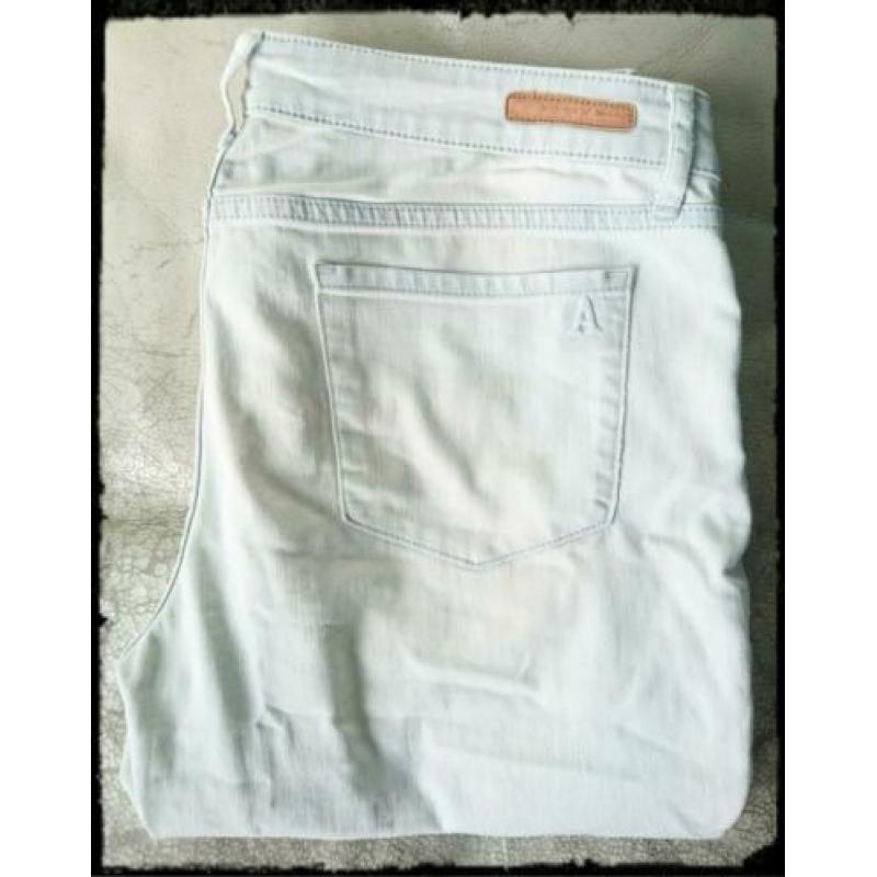 Articles of Society 30 skinny fit