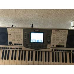 Yamaha keyboard PSR-2000